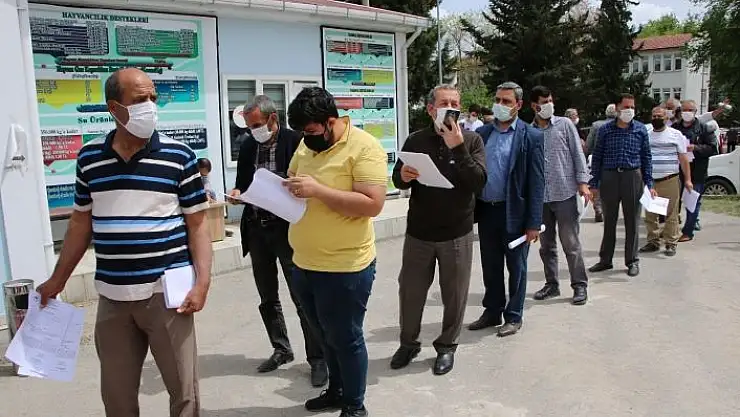'Elazığ´da çiftçilerin ÇKS kuyruğu'