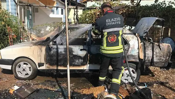 'Elazığ´da depoyla birlikte otomobil de küle döndü'