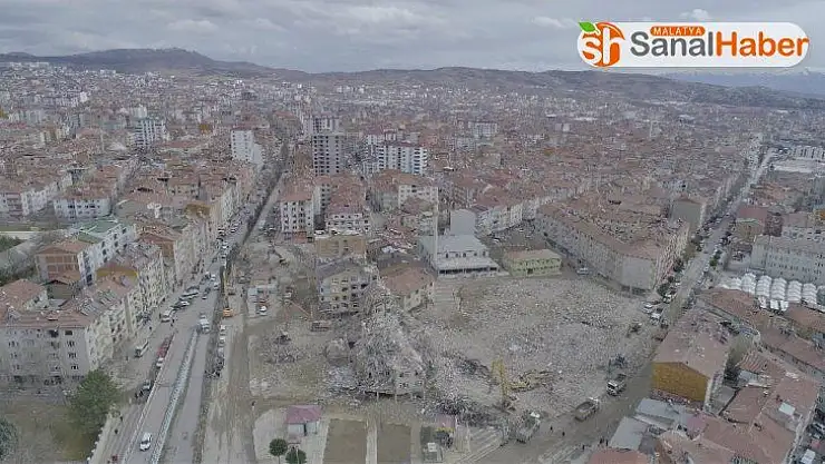 Elazığ'da deprem 24 bin yapıya hasar verdi