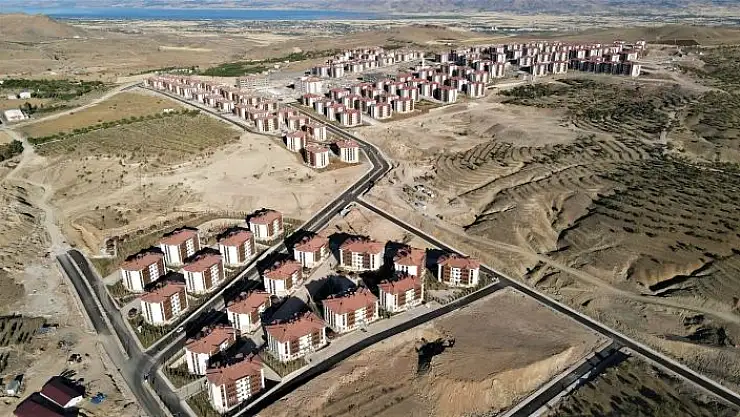 'Elazığ´da deprem konutları ile adeta bir ilçe kuruldu, 15 bin kişi yaşayacak'