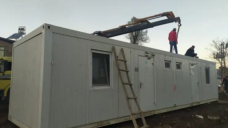 'Elazığ´da depremin merkez üssü olan köye konteynerler kuruldu'