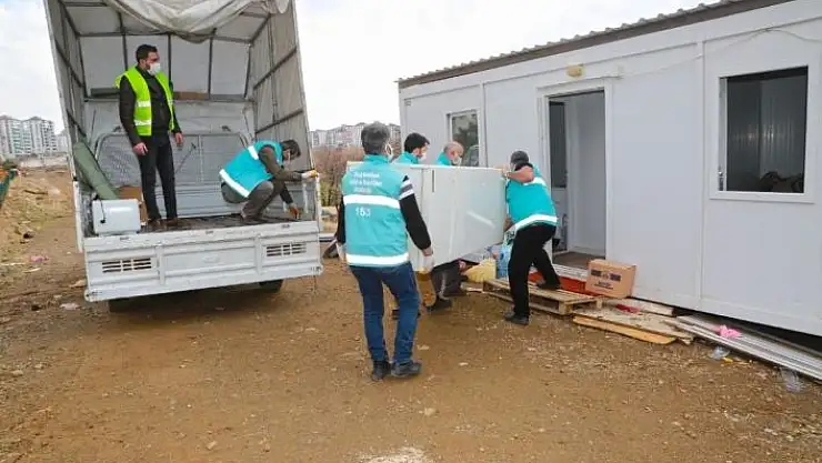 'Elazığ´da evi yanan yaşlı çifte destek'