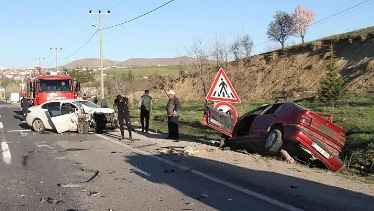 'Elazığ´da feci kaza: 1 ölü, 3 yaralı'