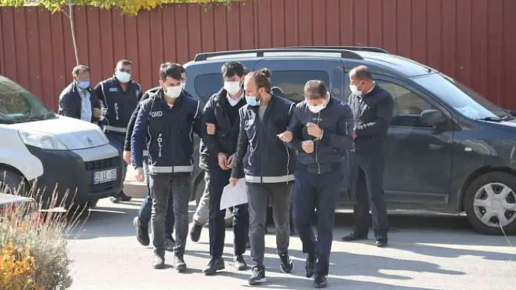 'Elazığ´da göçmen kaçakçılarına operasyon: 5 tutuklama'