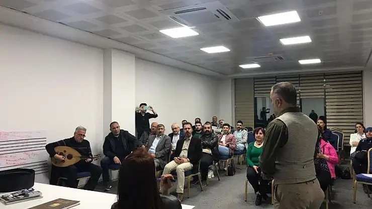 'Elazığ´da gönüllü halk korosu eğitimleri sürüyor'