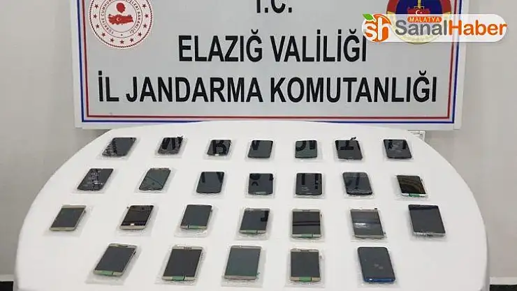 Elazığ'da gümrük kaçağı telefonlar ele geçirildi