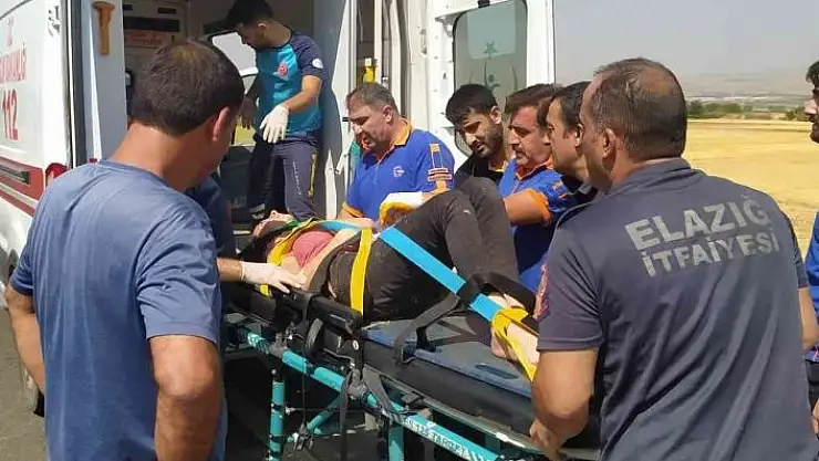 'Elazığ´da kamyonet şarampole yuvarlandı: 3 yaralı'