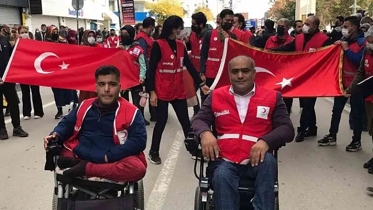'Elazığ´da Kızılay Haftası yürüyüşü'