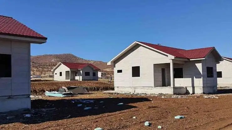 'Elazığ´da köy konutlarının yapımı sürüyor'