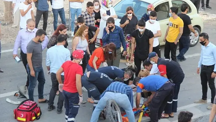 'Elazığ´da otomobil ile motosiklet çarpıştı, kurye hayatını kaybetti'
