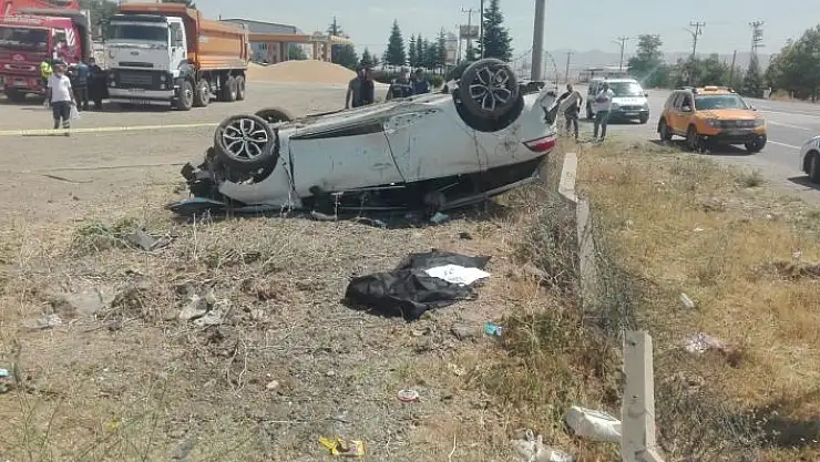 'Elazığ´da otomobil takla attı: 1 ölü, 3 yaralı'