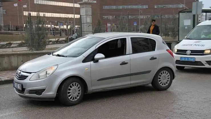 'Elazığ´da otomobil yayaya çarptı: 1 yaralı'