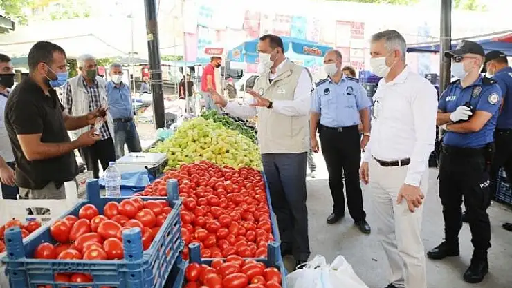 'Elazığ´da pazar yerlerinde Covid-19  denetimi'