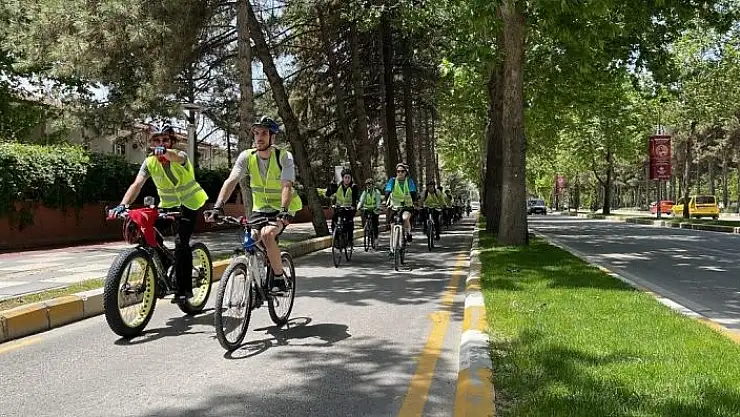 'Elazığ´da pedallar bağımlılıktan uzak nesiller için çevrildi'