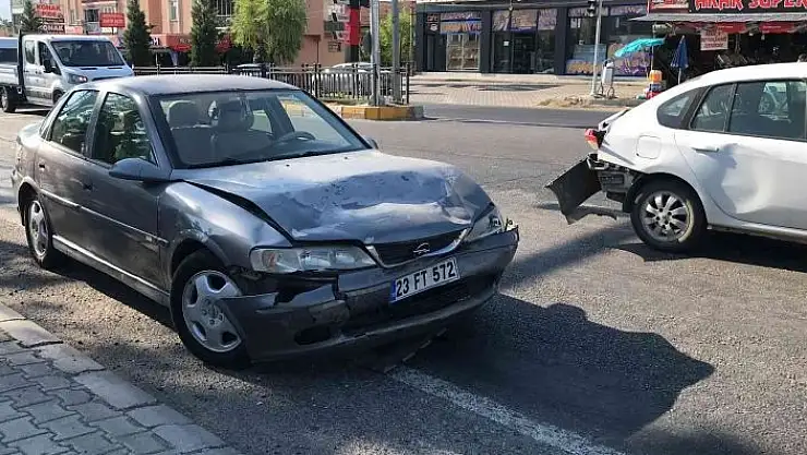'Elazığ´da trafik kazası: 3 yaralı'