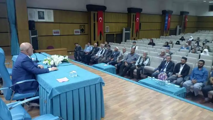 'Elazığ´da umre seminerleri başladı'