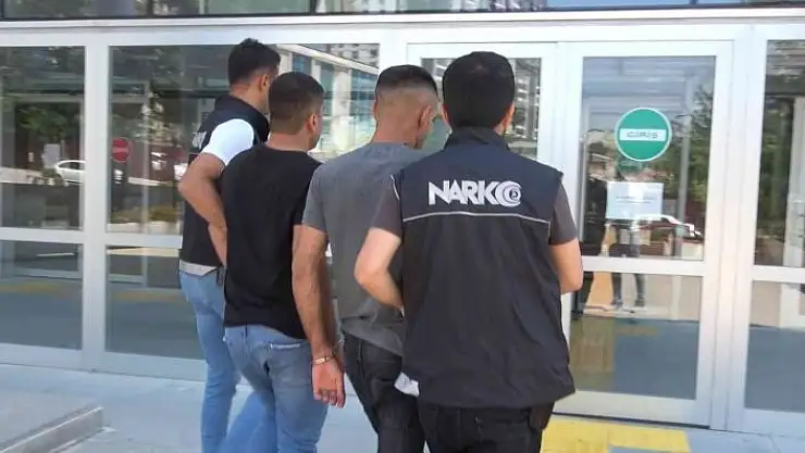 'Elazığ´da uyuşturucu taciri 2 şüpheli tutuklandı'