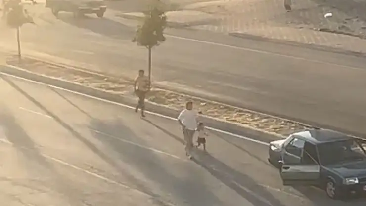 'Elazığ´da yayaya çarpan sürücü kaçtı, o anlar kameraya yansıdı'