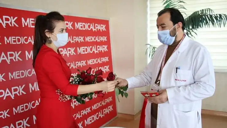 'Elazığ´da yeni yıl öncesi sağlıkçılara moral'