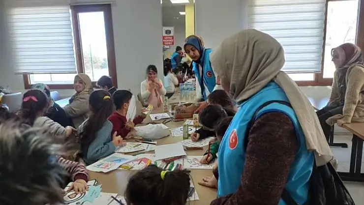 'Elazığ İl Müftülüğü deprem bölgesinde yardım faaliyetlerini sürdürüyor'