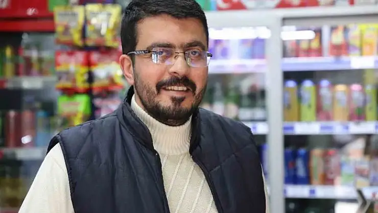 'Elazığda insanlık ölmemiş dedirten olay: Bulduğu paranın sahibini arıyor'
