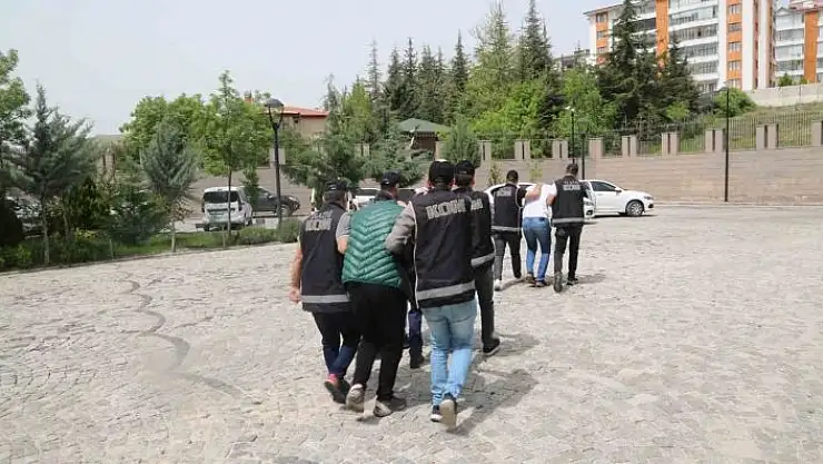'Elazığda tefecilik operasyonu: 3 gözaltı'