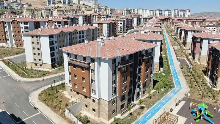 'Elazığlı depremzedeler yeni TOKİ binalarında güven içerisinde yaşıyor'