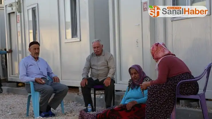 Elazığlı depremzedelerden, Bingöl depremzedelerine 'manevi' destek