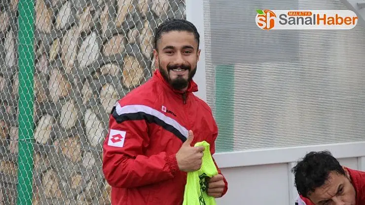 Elazığspor'da Eren, 212 gün sonra formasına kavuştu