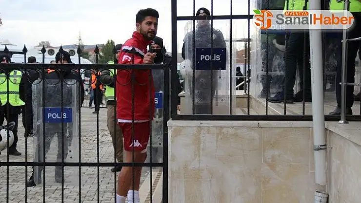 Elazığspor'da Onur Alsu'nun sol çapraz bağı yırtıldı