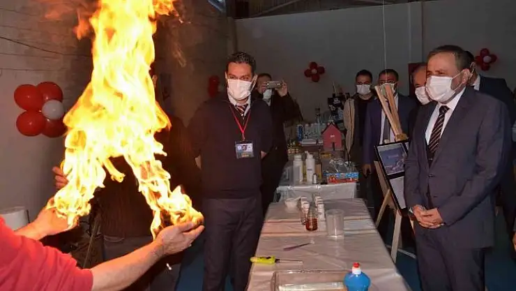 'Elbistan´da TÜBİTAK 4007 Bilim Şenliği kapılarını açtı'