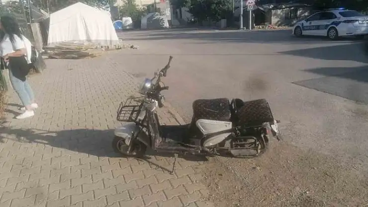 'Elektrikli bisiklet park halindeki kamyona çarptı: 1 yaralı'