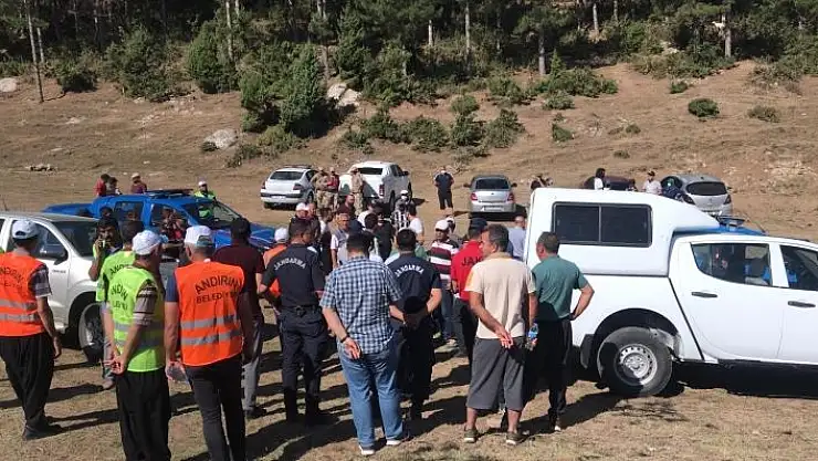 'Emine öğretmeni arama kurtarma çalışması sürüyor'