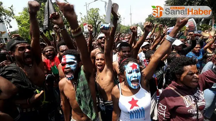 Endonezya polisi ayrılık yanlısı göstericiyi vurdu