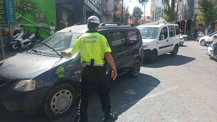 'Engelli park yerine park eden araç sürücülerine ceza'