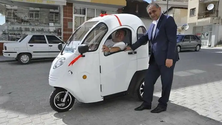 'Engelli vatandaşa elektrikli motor jesti'
