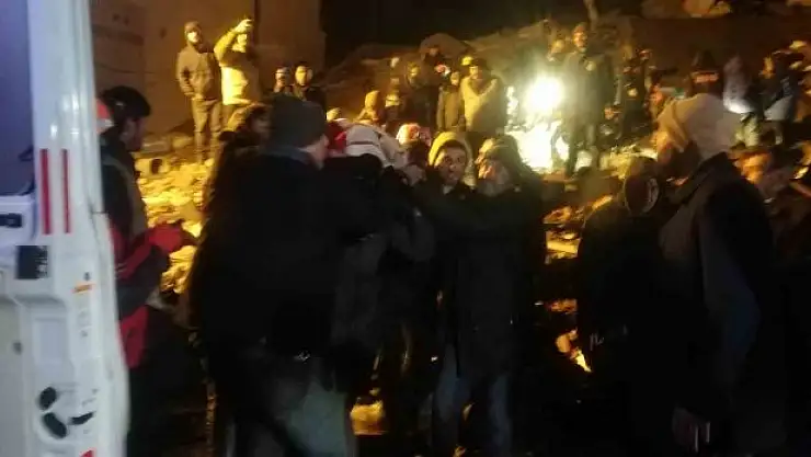 'Enkazdan 20 saat sonra çıkartıldı'