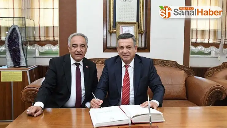 Erdemoğlu, Rektör Turgut ile bir araya geldi