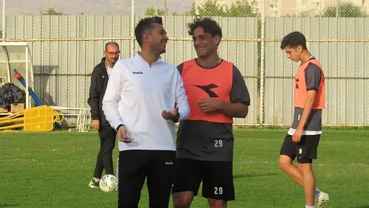 'ES Elazığspor teknik direktörü Çelik: ''3 maçta 7 puan çok önemli'''