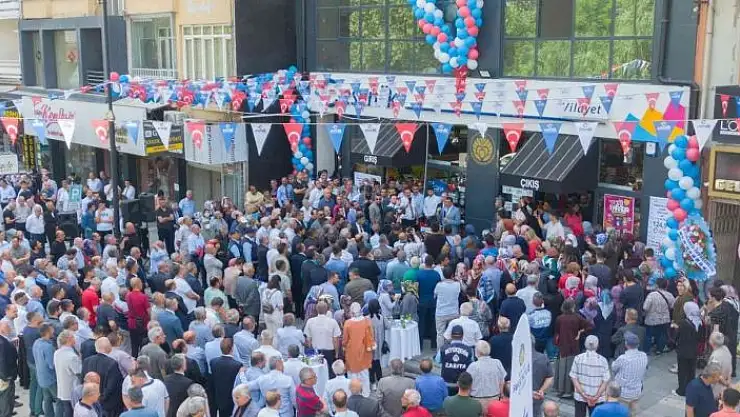 'Esenlik marketlere 3 yeni şube daha katıldı'