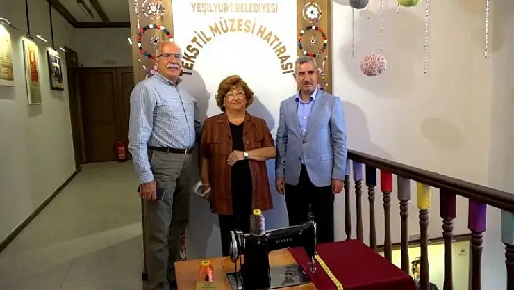 'Eski Bakan Akşit, Yeşilyurt´taki tekstil müzesini inceledi'
