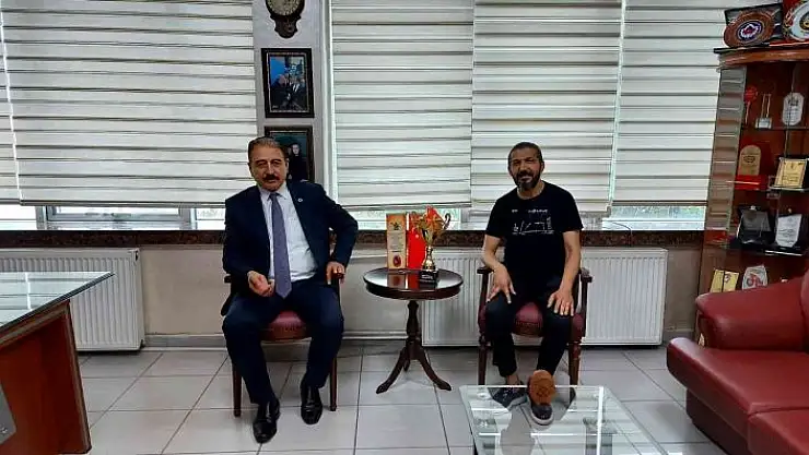 'ESOB Başkanı Keskin´den `Dünya şampiyonuna´ plaket'