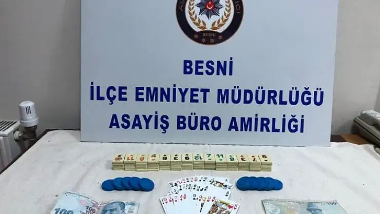 'Evde kumar oynayan şahıslar yakalandı'