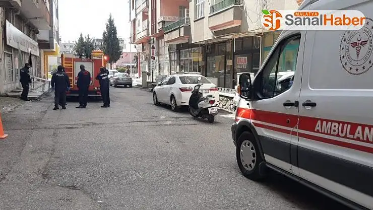 Evde uykuya dalan yaşlı şahıs paniğe neden oldu