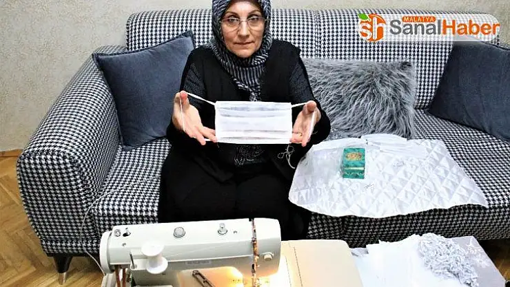 Evden sağlıkçılar için gönüllü olarak maske dikiyor