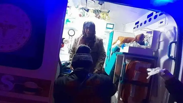 'Evinde rahatsızlanıp mahsur kalan kadını büyükşehir belediyesi kurtardı'