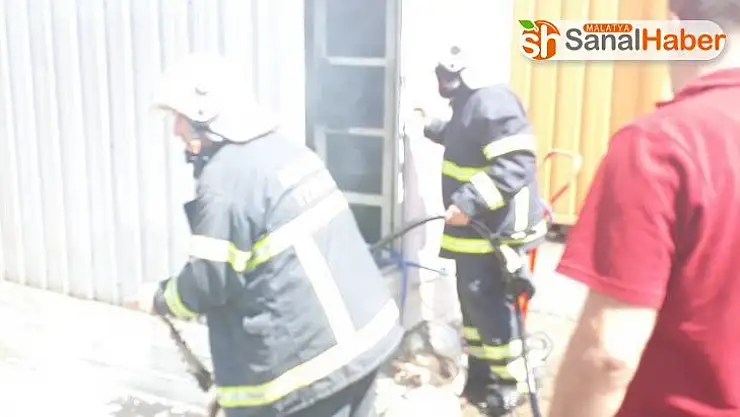 Fabrika yangını korkuttu