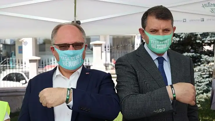 'Farkındalık oluşturmak için kan bağışında bulundular'