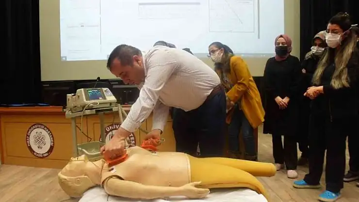 'FÜ Hastanesi çalışanlarına temel ve ileri yaşam desteği eğitimi verildi'