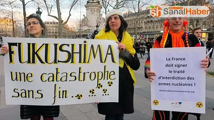Fukuşima nükleer felaketinde hayatını kaybedenler Paris'te anıldı